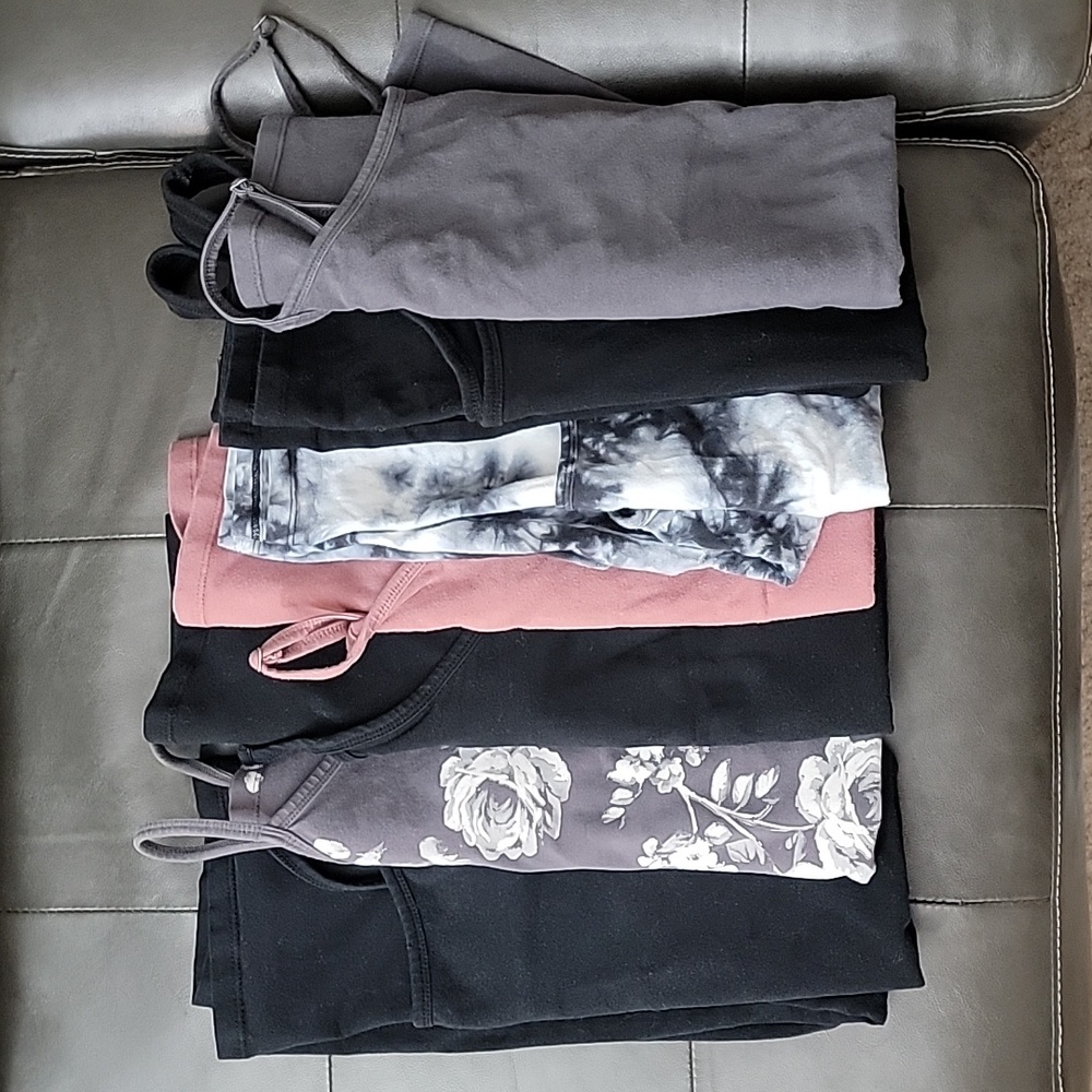 Bundle of (7) size 3 torrid tank tops